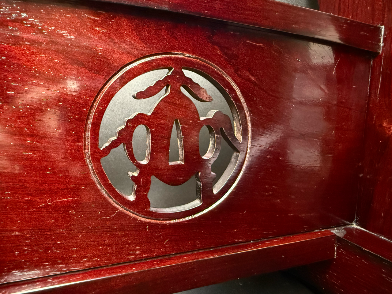 Kake, Katana, Three-Tier (Antique) 45.7cm x 41.91cm x 19.05cm